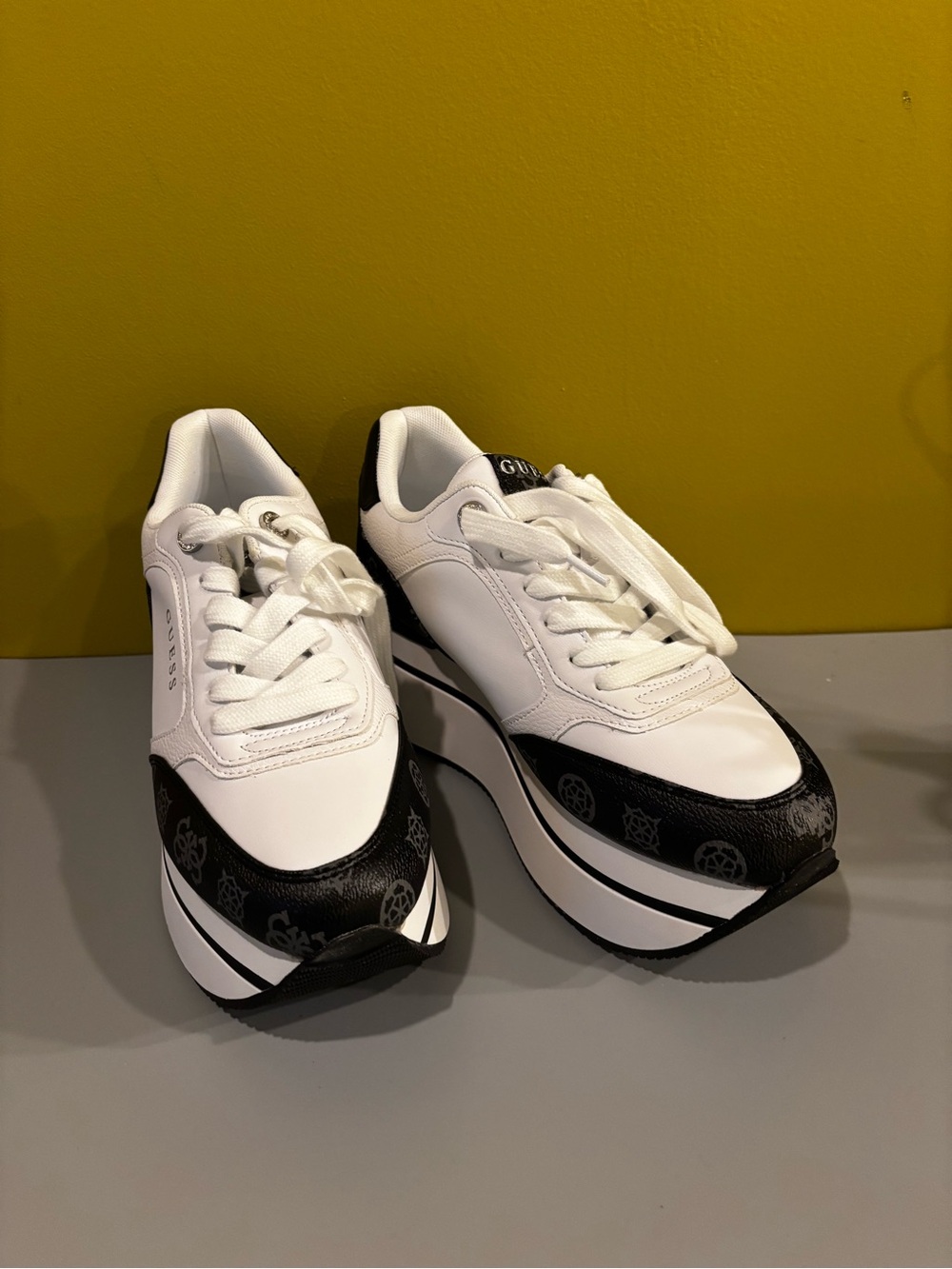 Guess White and Black Platform Sneakers for Women0713 - Picture 10 of 10
